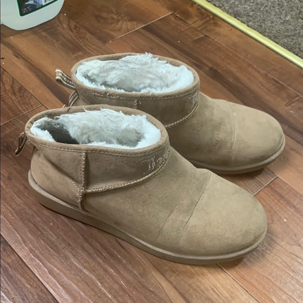 Juicy Couture Tan Boots size 7.5